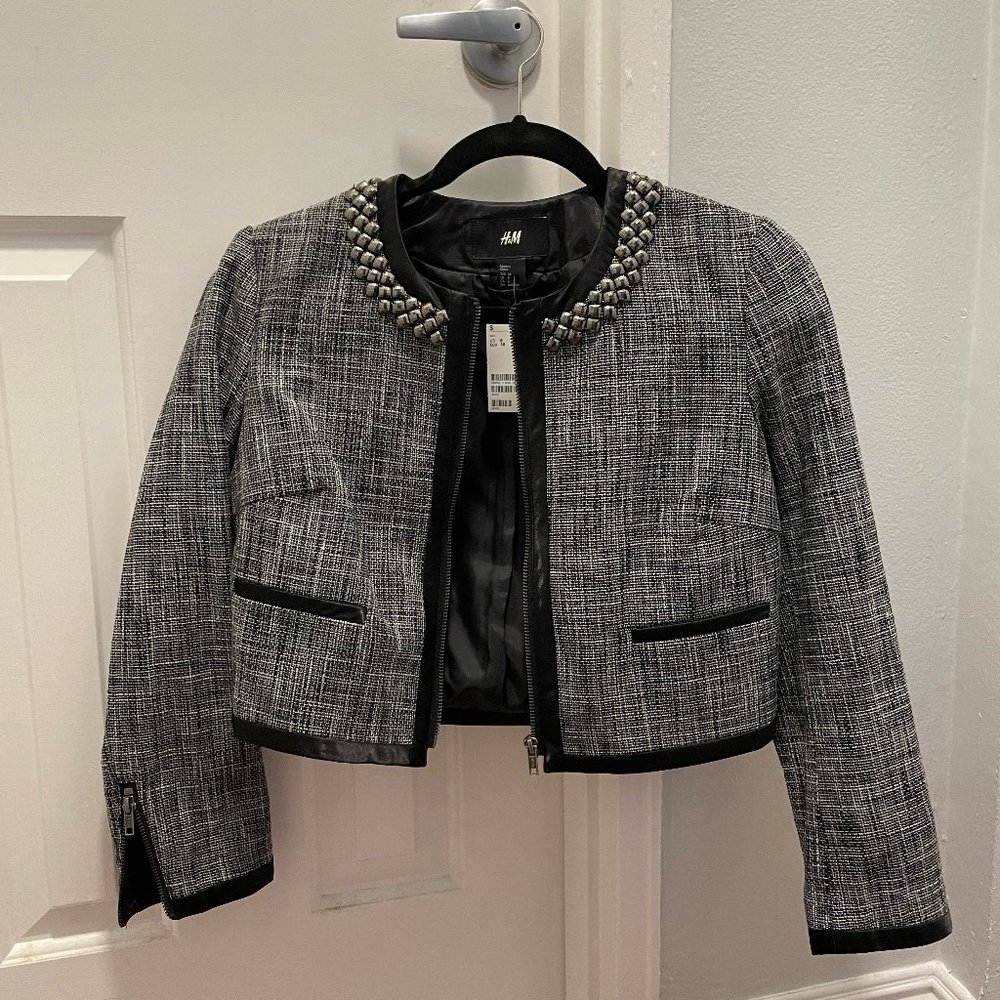 H&M Size 8 Cropped Blazer